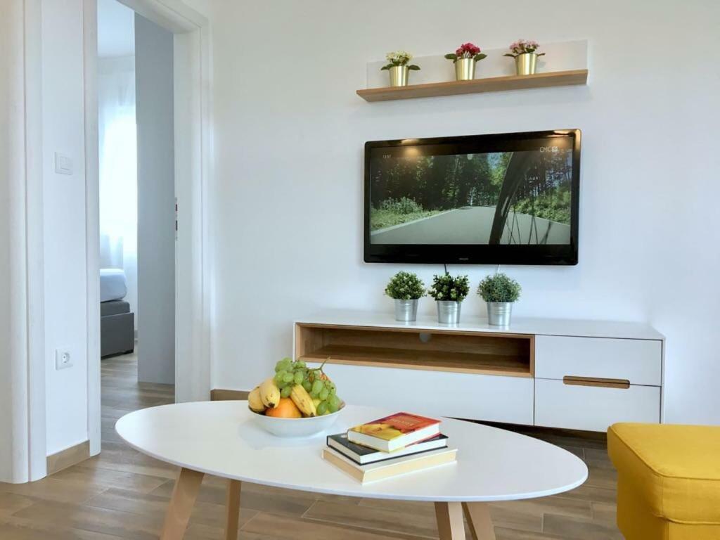 Luxury View Apartments โรกอซนิซา ภายนอก รูปภาพ