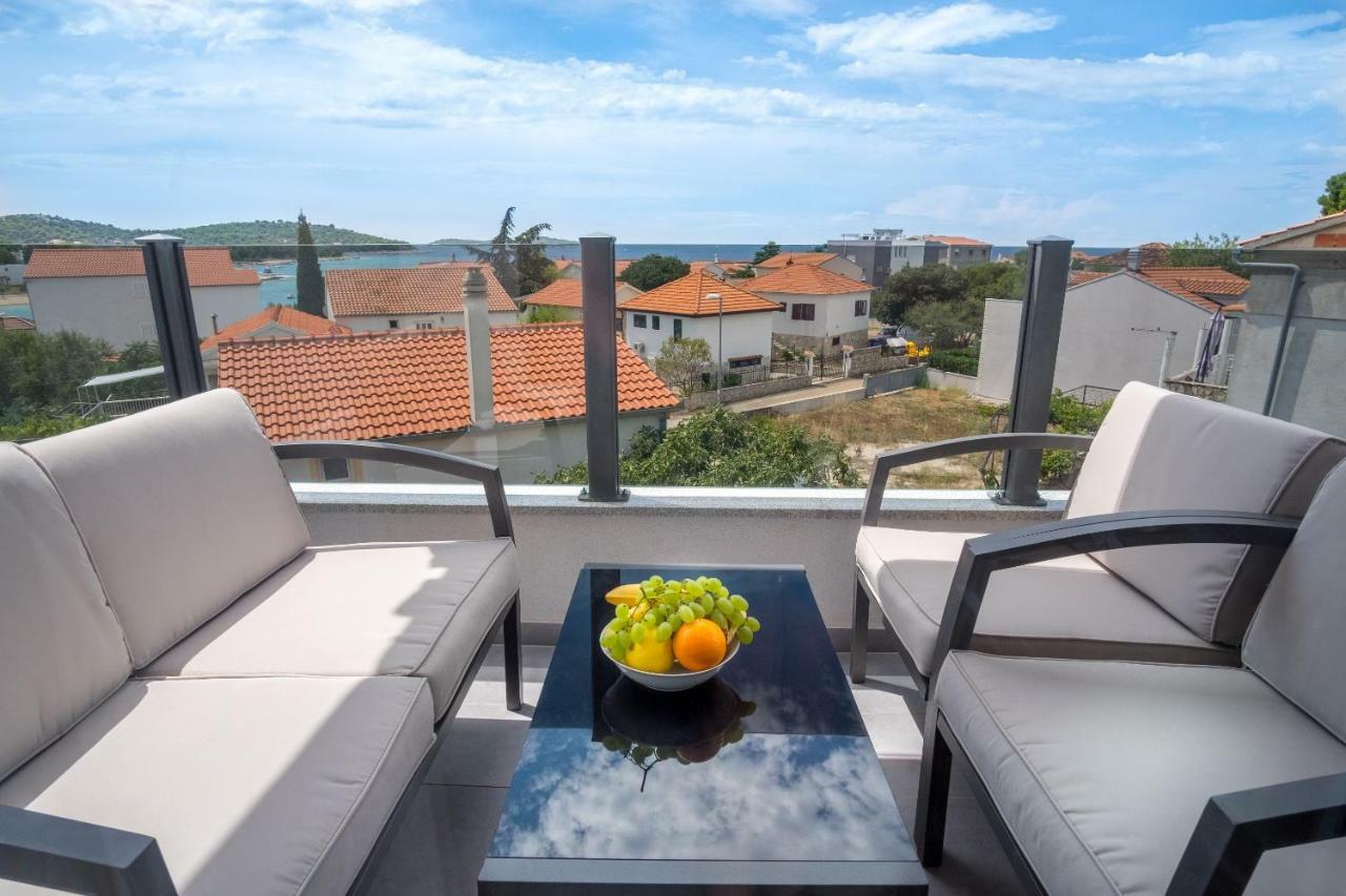 Luxury View Apartments โรกอซนิซา ภายนอก รูปภาพ