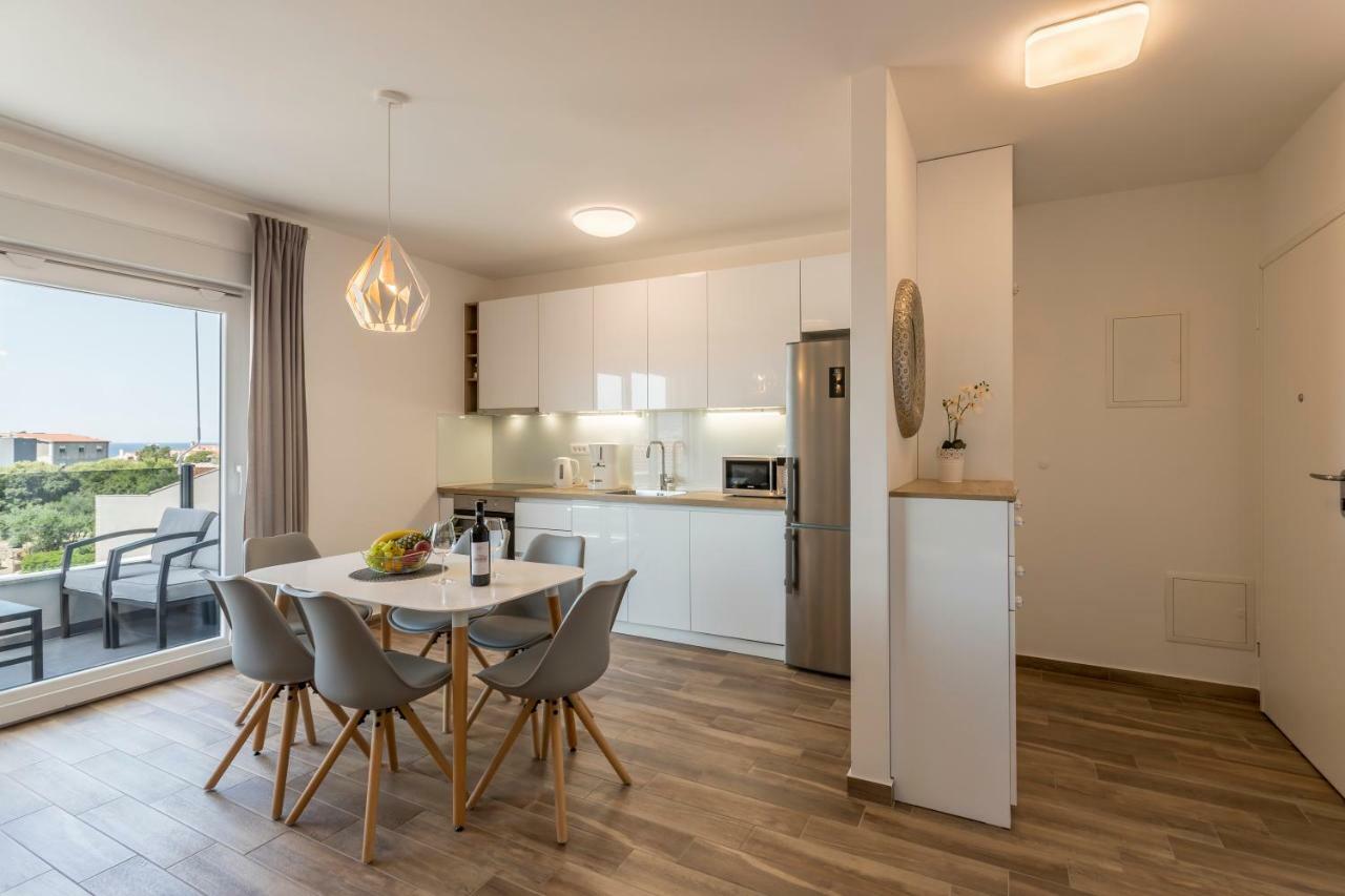 Luxury View Apartments โรกอซนิซา ภายนอก รูปภาพ